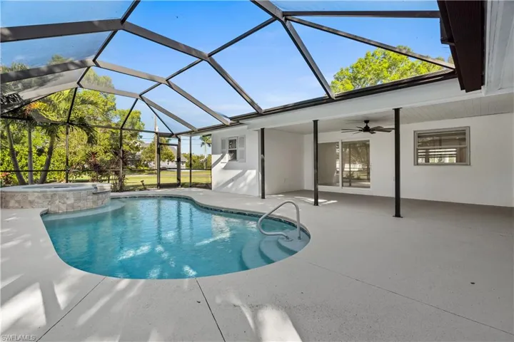5554  Natoma  DR, Fort Myers, FL 33919