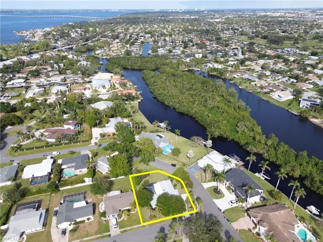 5554  Natoma  DR, Fort Myers, FL 33919