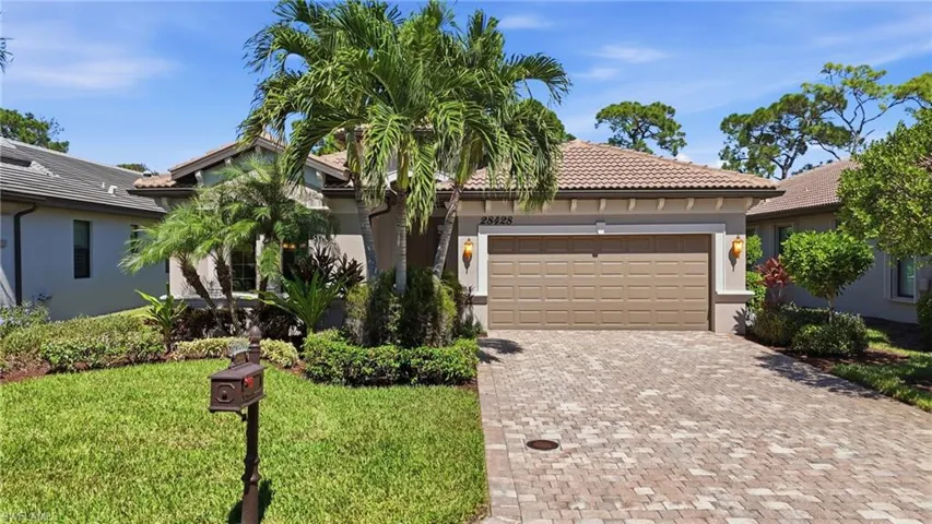 Ahh, such curb appeal!