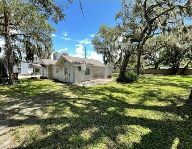 111 Palmetto Ln W, Polk City, Florida 33868