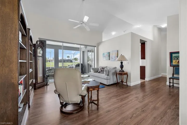 1157 Se 32nd Ter, Cape Coral, Florida 33904