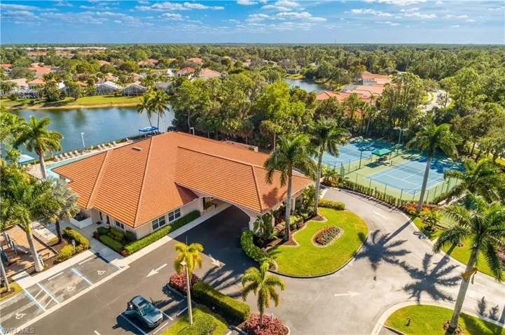 7820  Sandpine  CT, Naples, FL 34104