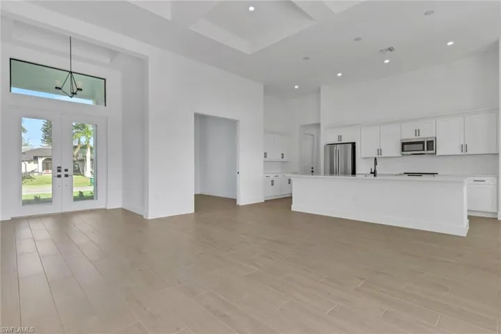 1 Nw 35th Pl, Cape Coral, Florida 33993