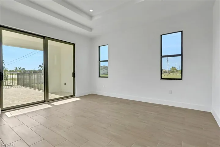 1 Nw 35th Pl, Cape Coral, Florida 33993