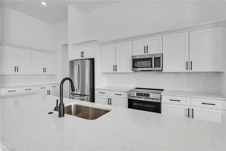 1 Nw 35th Pl, Cape Coral, Florida 33993