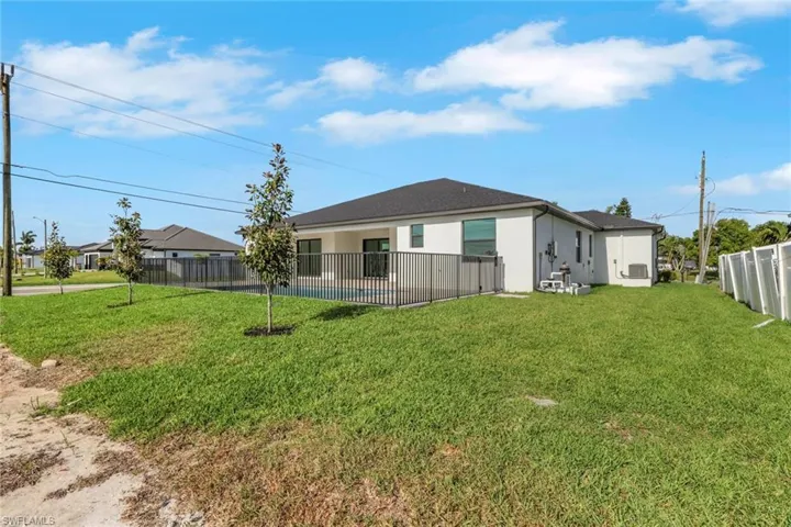 1 Nw 35th Pl, Cape Coral, Florida 33993