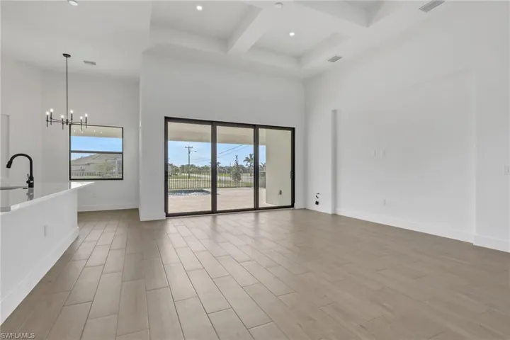 1 Nw 35th Pl, Cape Coral, Florida 33993
