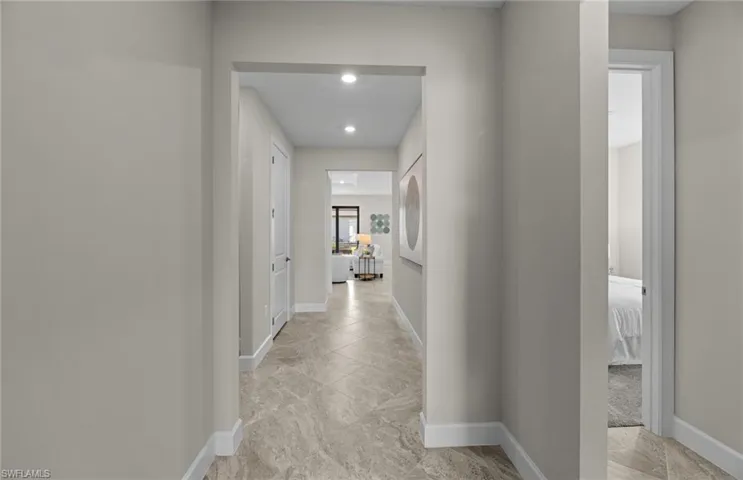 Interior photos are of a staged model home. Illustration purposes only. Options may vary.