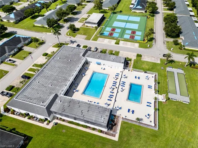 1239  Broadwater  DR, Fort Myers, FL 33919