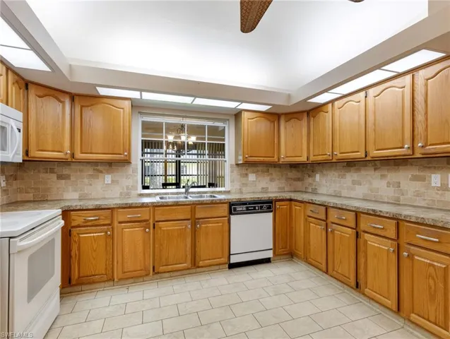 1239 Broadwater Dr, Fort Myers, Florida 33919