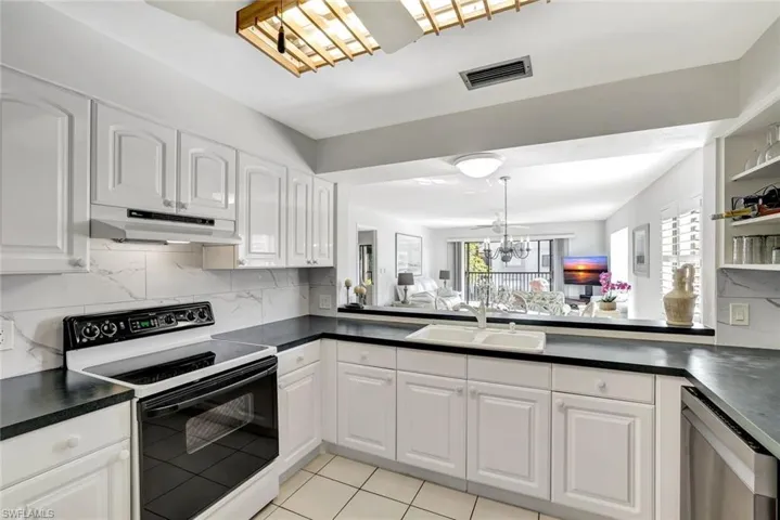 910  Vanderbilt Beach  RD, Naples, FL 34108
