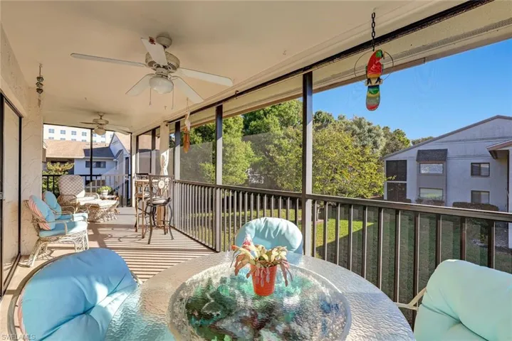 910  Vanderbilt Beach  RD, Naples, FL 34108
