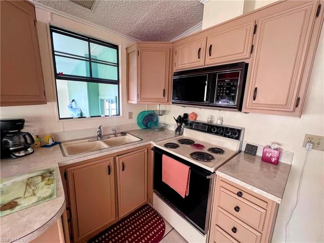 332  Blue Spring  TER, North Fort Myers, FL 33903