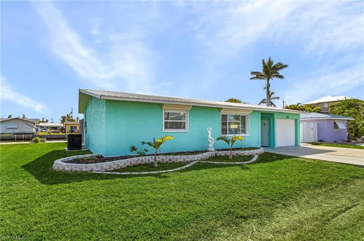 2709 Clyde St, Matlacha, Florida 33993