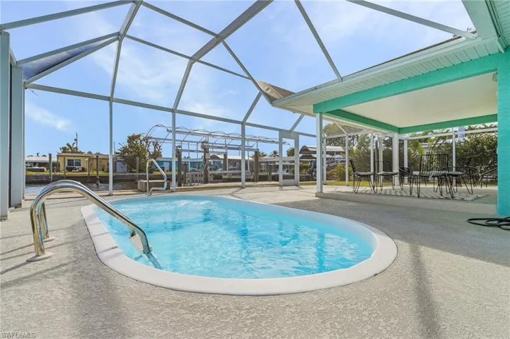 2709 Clyde St, Matlacha, Florida 33993
