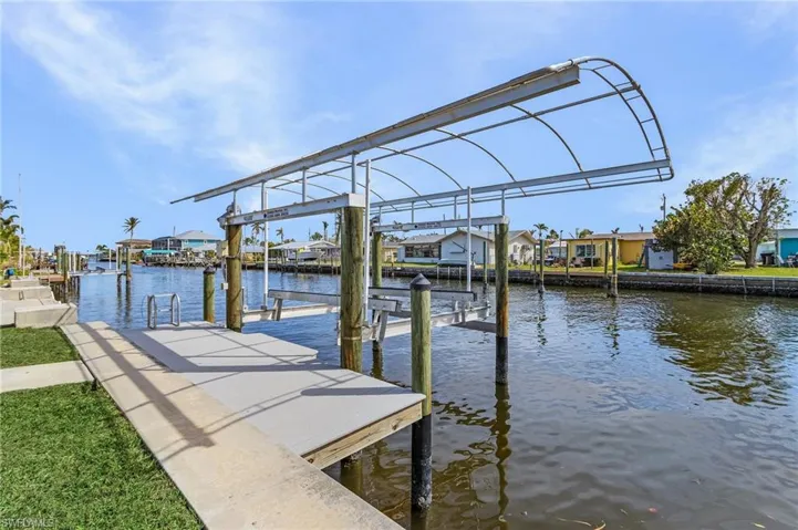 2709 Clyde St, Matlacha, Florida 33993