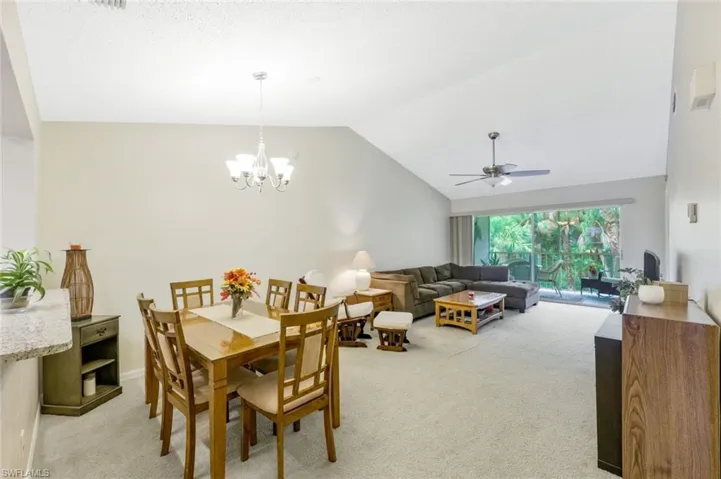 661  Squire  CIR, Naples, FL 34104