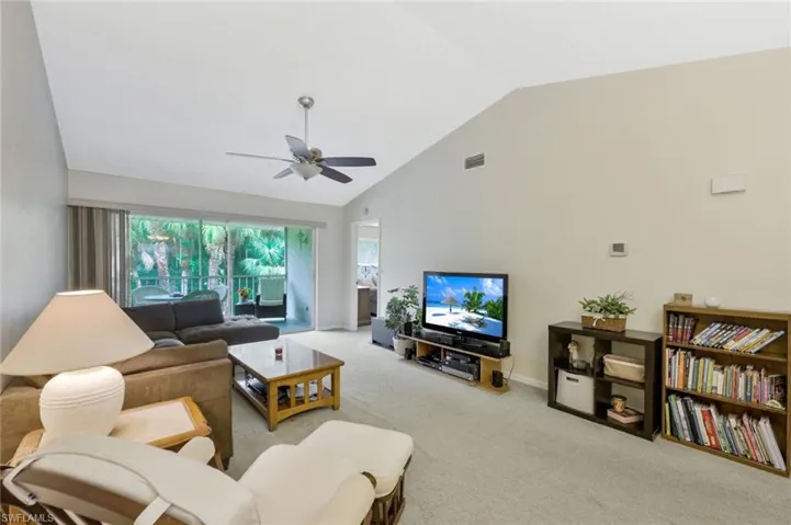 661  Squire  CIR, Naples, FL 34104