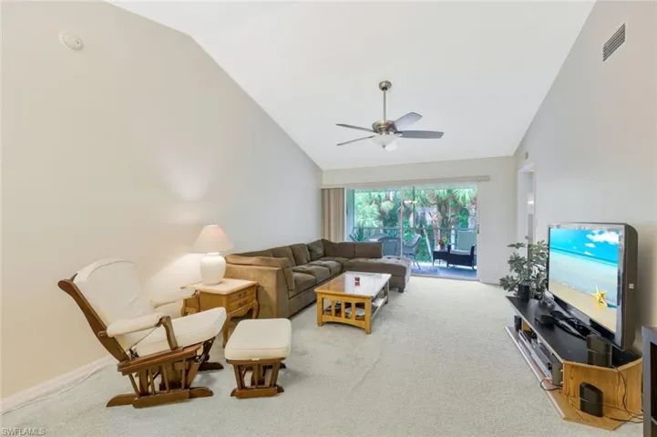 661  Squire  CIR, Naples, FL 34104