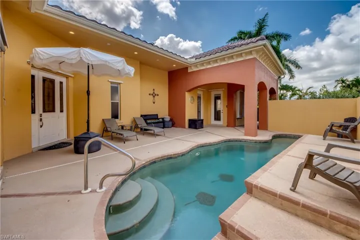 7533 Key Deer Ct, Fort Myers, Florida 33966