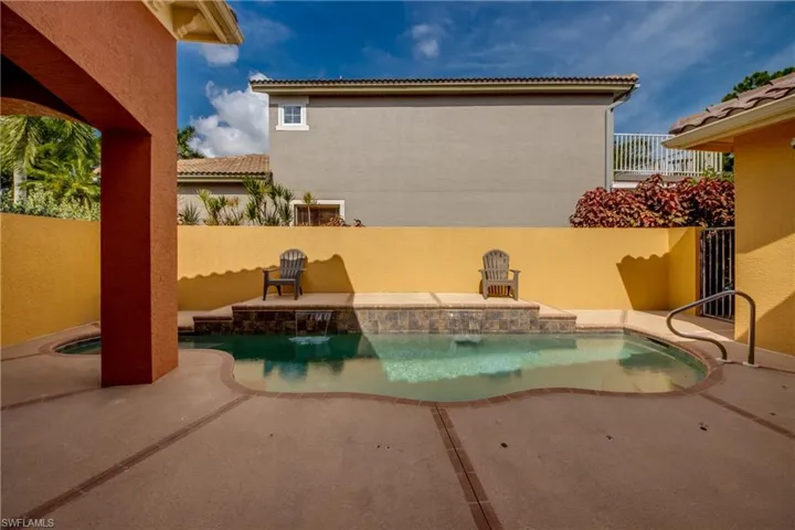 7533 Key Deer Ct, Fort Myers, Florida 33966