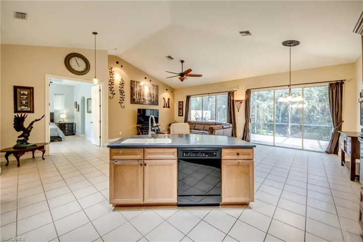 7533 Key Deer Ct, Fort Myers, Florida 33966