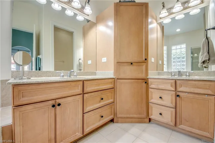 7533 Key Deer Ct, Fort Myers, Florida 33966