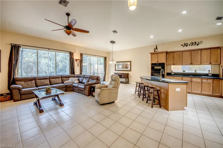 7533 Key Deer Ct, Fort Myers, Florida 33966