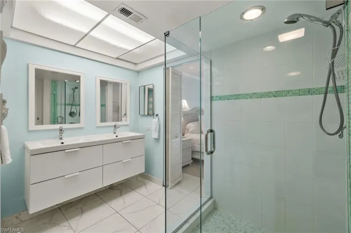 744 Broad Ave S 744, Naples, Florida 34102