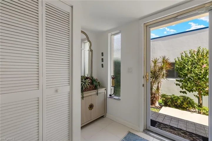 744 Broad Ave S 744, Naples, Florida 34102