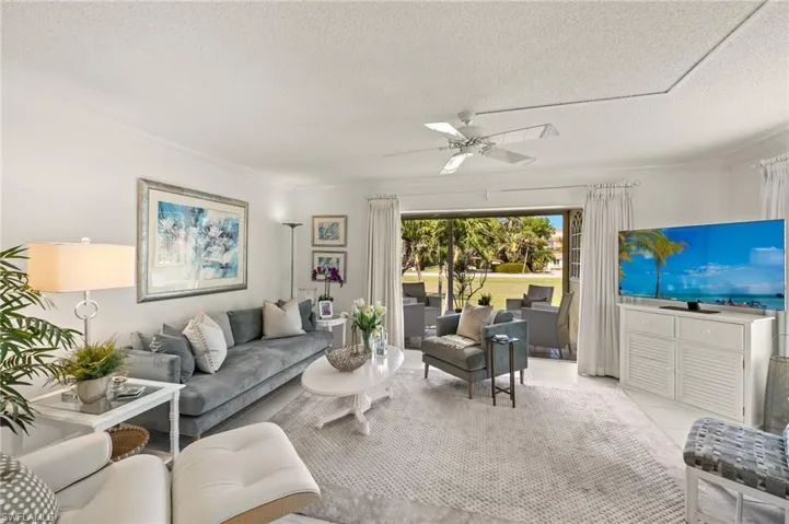 744 Broad Ave S 744, Naples, Florida 34102