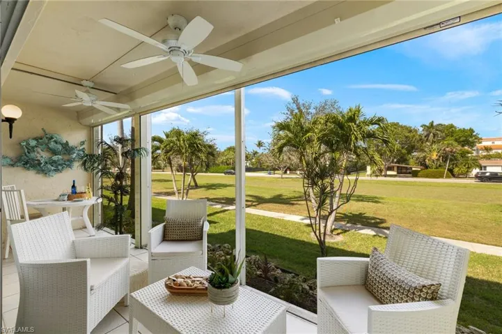 744 Broad Ave S 744, Naples, Florida 34102