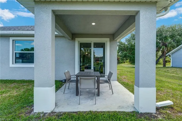 9017  Meadow  CIR, Labelle, FL 33935
