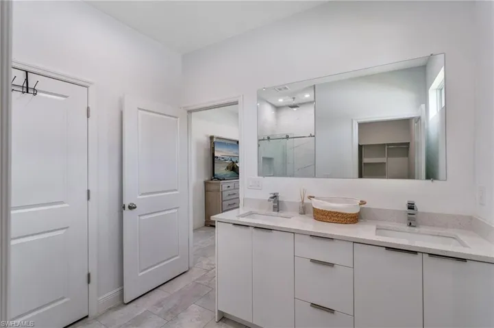 9017  Meadow  CIR, Labelle, FL 33935