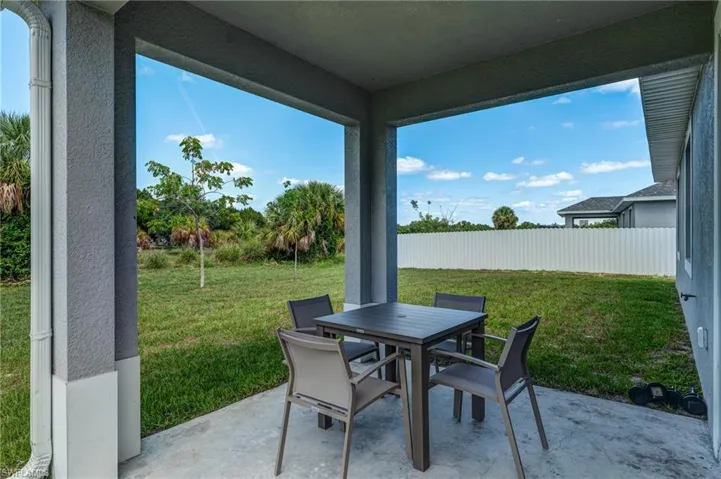 9017  Meadow  CIR, Labelle, FL 33935