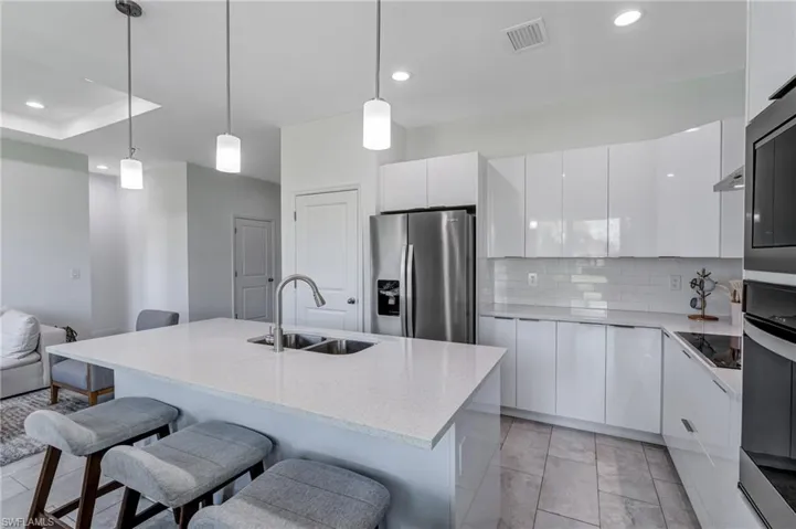 9017  Meadow  CIR, Labelle, FL 33935
