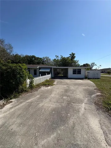 18  Alabama N RD, Lehigh Acres, FL 33936
