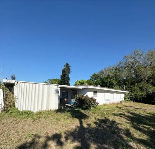 18  Alabama N RD, Lehigh Acres, FL 33936