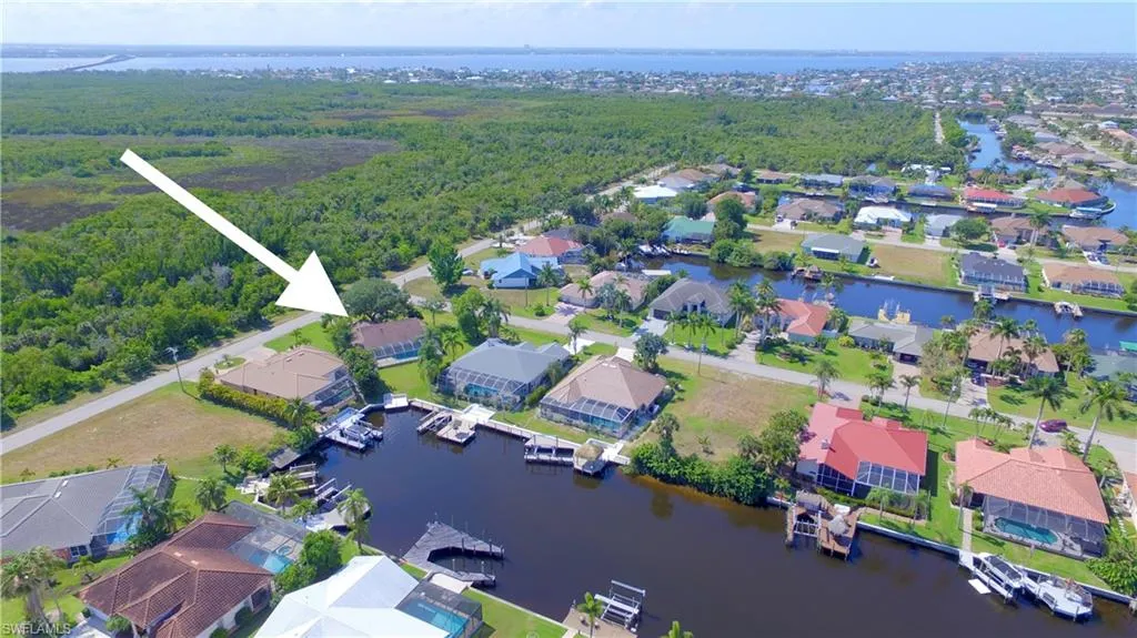 1952 21st CT, Cape Coral, FL 33990,224039666