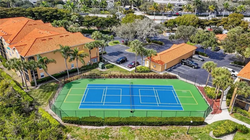 Pickleball and tennis
