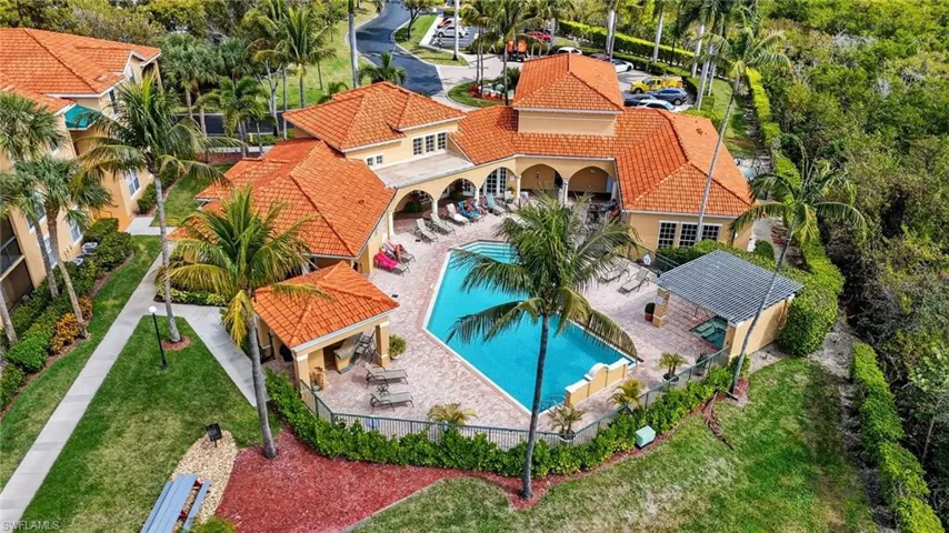 Community Clubhouse, pool, spa and fitness