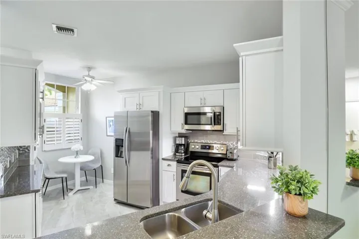 8385  Excalibur  CIR, Naples, FL 34108
