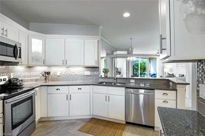 8385  Excalibur  CIR, Naples, FL 34108