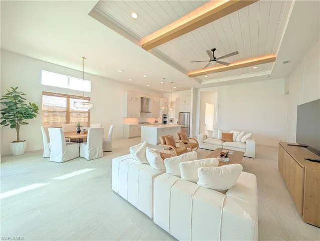 9077 Wisteria Way, Naples, Florida 34114