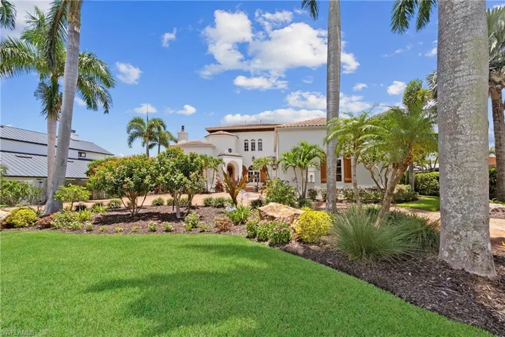 Beautiful professionally landscaped yard