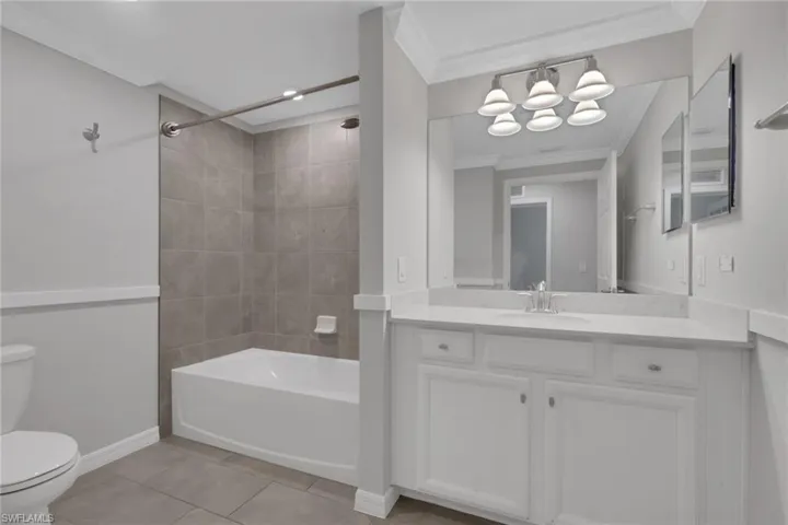 12047 Hawthorn Lake Dr 102, Fort Myers, Florida 33913