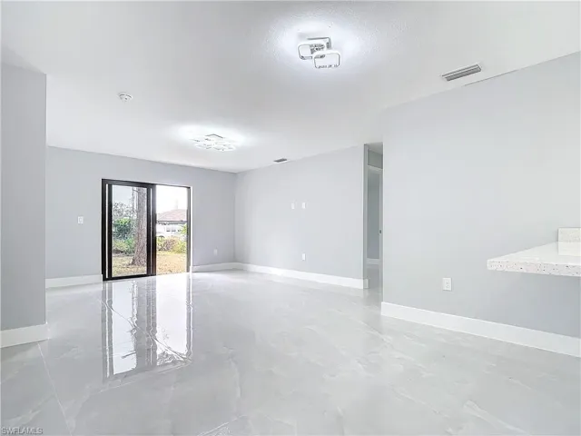 2607 8th St Sw, Lehigh Acres, Florida 33976