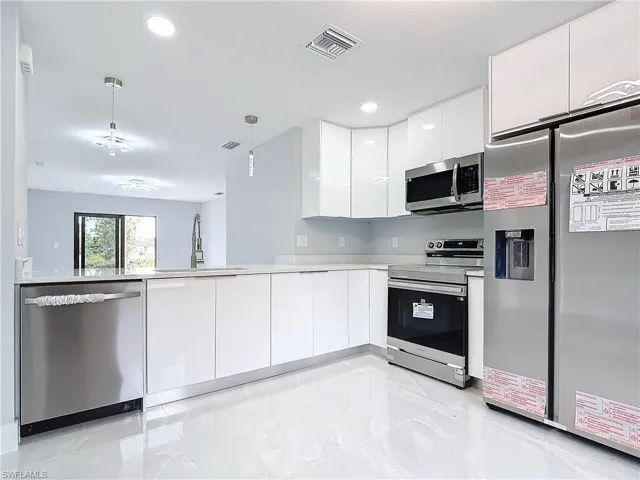 2607 8th St Sw, Lehigh Acres, Florida 33976