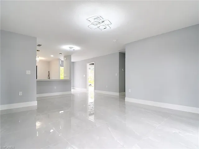2607 8th St Sw, Lehigh Acres, Florida 33976