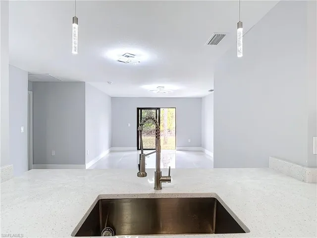 2607 8th St Sw, Lehigh Acres, Florida 33976